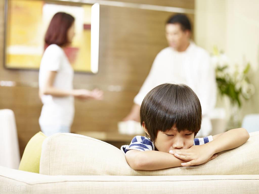 详细说明“手机打麻将怎么能看到别人的牌!其实确实有挂的