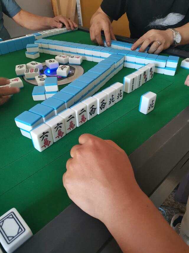 我来教教大家“打对子好的产品设备一《我来教教你怎么赢 》
