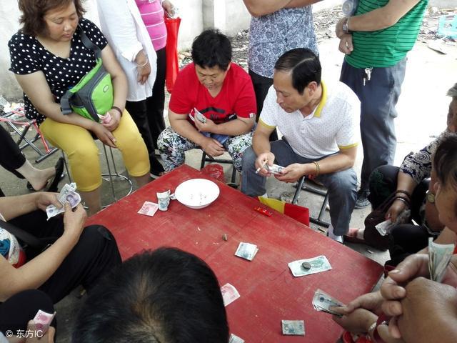 必看盘点揭秘!民间农村多人炸金花出千技巧《详细教程 新浪科技》