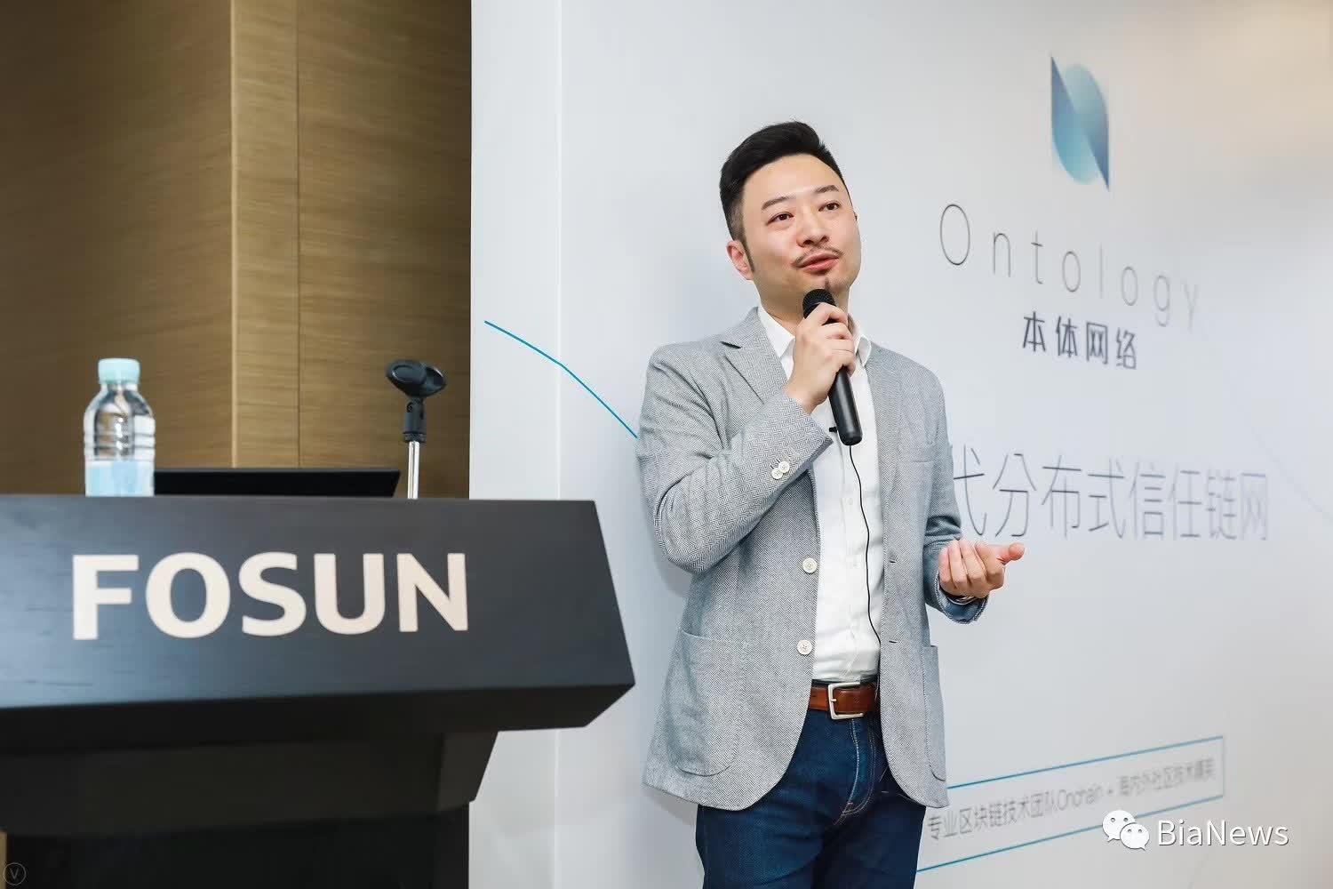 我来教教大家“给大家科普新且实用先进的扑克牌仪器一台多少钱《详细教程 新浪科技》