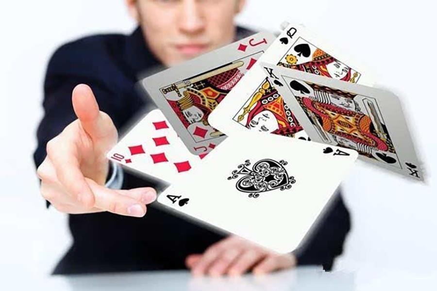 玩家必备攻略“扑克牌玩金花简单作假方法一《我来教教你怎么赢 》