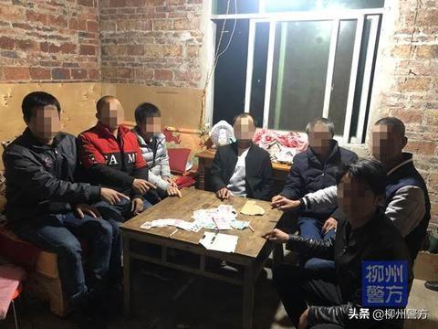 玩家必备攻略“普通扑克牌扎-金花怎么赢钱—详细解说+新浪科技