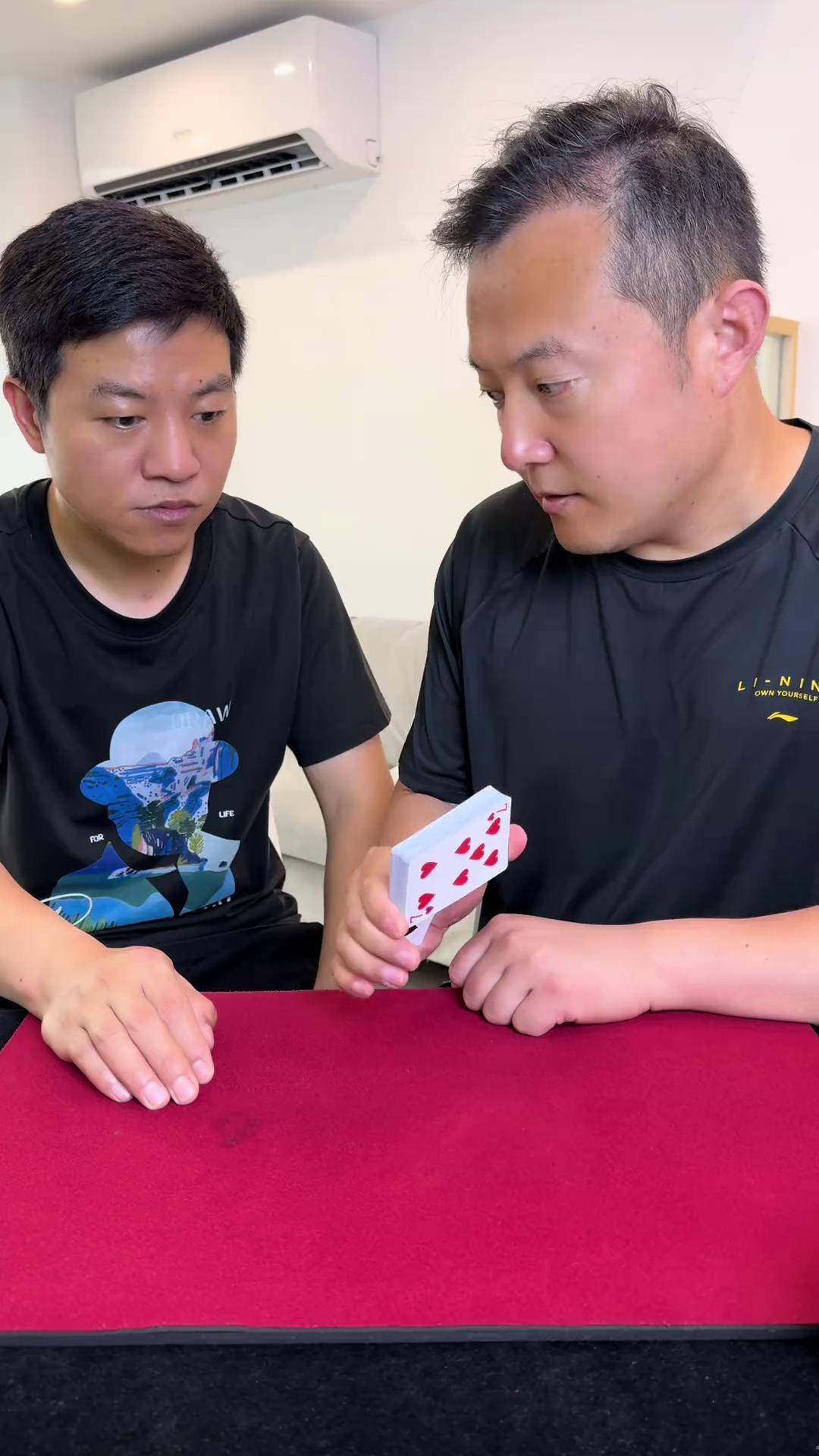 厉害了!纸牌筛子猜单双有什么仪器设备一《我来教教你怎么赢 》