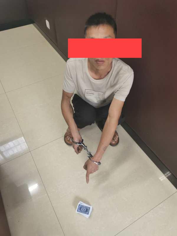 火爆全网!教你扑克牌出老千技巧五条规则一《我来教教你怎么赢 》