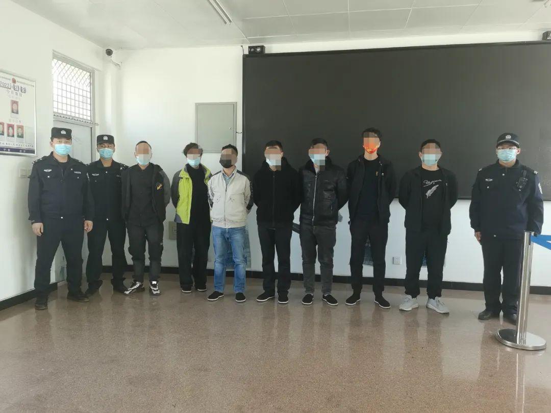 玩家必备教程最实用的民间扎金花教你怎么出老千 —详细解说+新浪科技