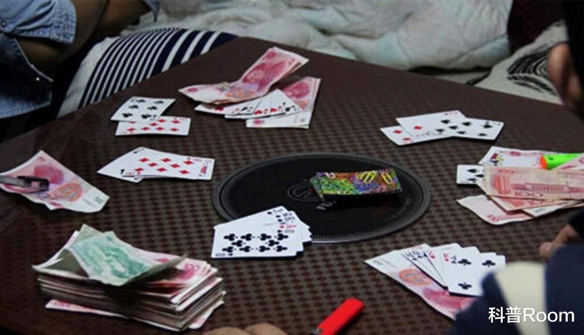 优选推荐“玩炸金花发好牌如何简单出老千方法一《我来教教你怎么赢 》