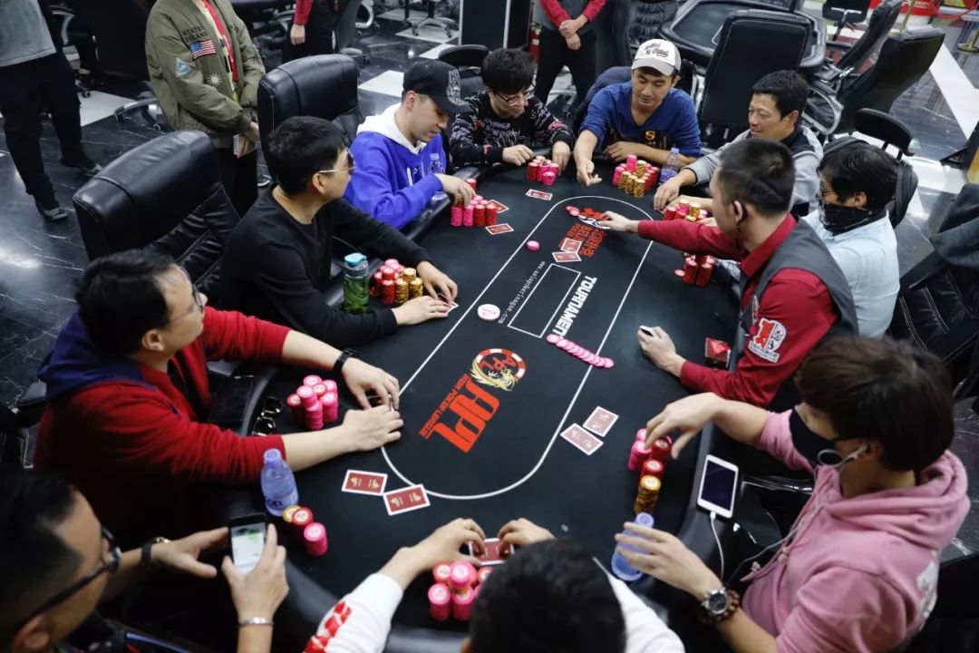 详细说明“扑克牌炸金花分析仪低价多少—详细解说+新浪科技