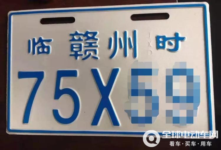 中至赣牌圈有人开挂的(确实是有挂)