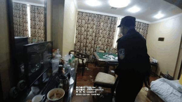 「热点资讯」三公大吃小怎么打更容易赢《详细教程 新浪科技》