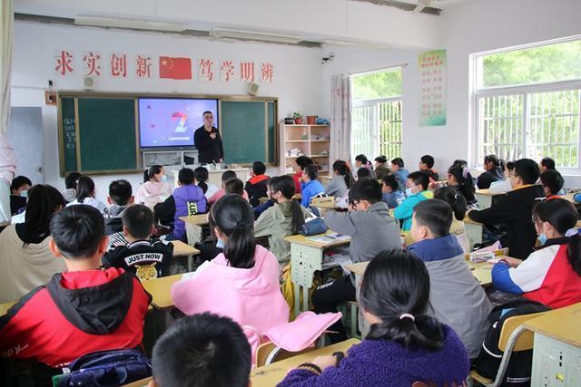 三分钟了解&quot;普通扑克牌扎金花发大牌七招口诀—详细解说+新浪科技