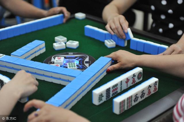 小程序微乐安徽麻将助赢技巧(揭秘小程序助攻神器)